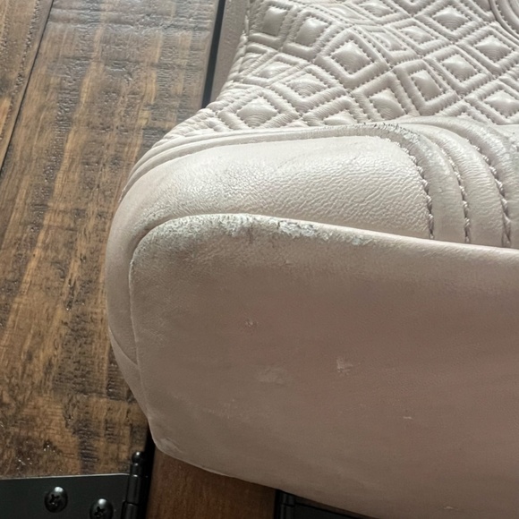 Tory Burch Fleming Large Leather Quilted Tote Bag Purse with Gold Chain - Picture 4 of 16